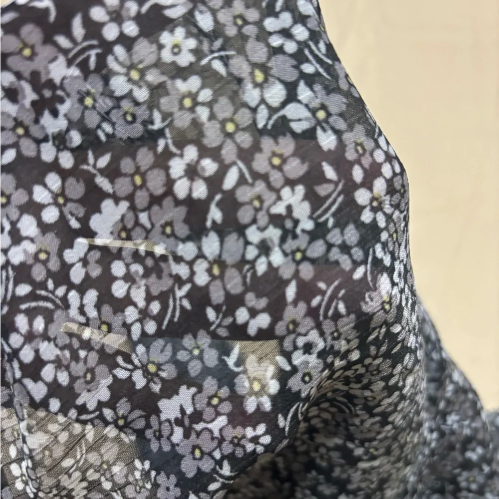 Kidpik‎ Black, White, Gray Floral Sheer Blouse